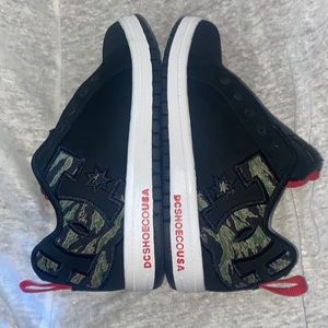 DC shoes